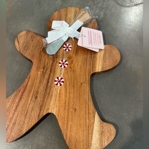 Gingerbread Wooden Holiday Serving Board with ADORABLE “Candy” buttons& spreader